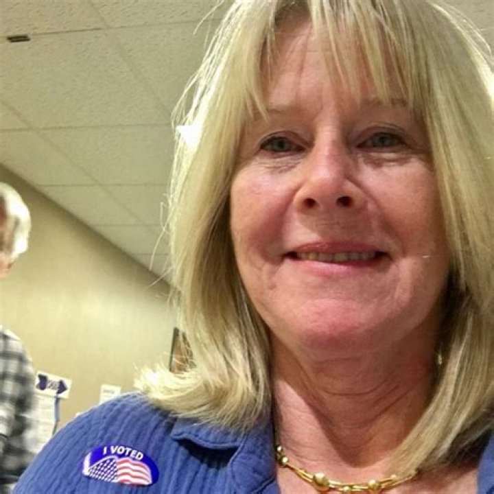 Tipper Gore (Politician) Wiki, Bio, Height, Weight, Net Worth, Husband, Facts