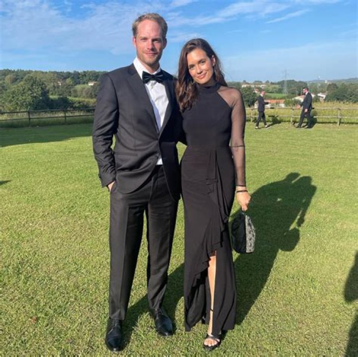 Torrey DeVitto – Husband, Parents, Age & All About Paul Wesley’s Ex-Wife