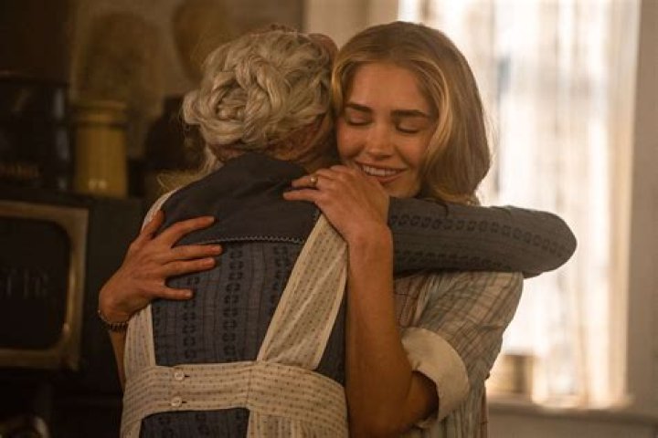 When Did Helen Mirren Get Pregnant And Why Doesn’t She Have A Child?