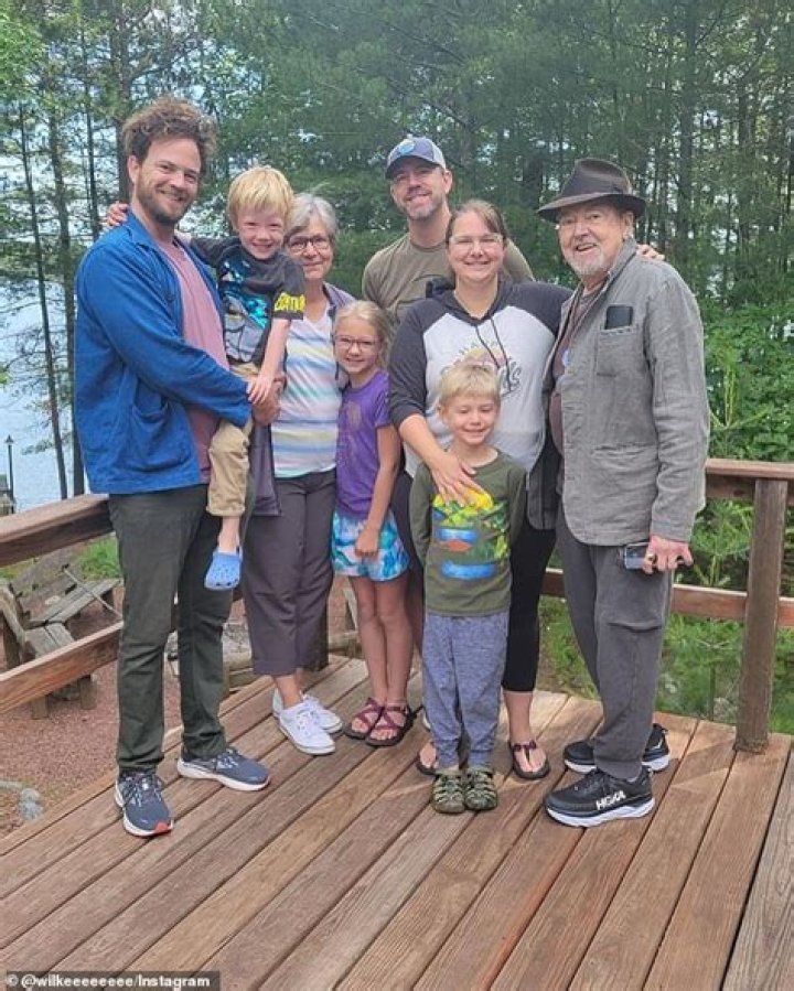 Where Is Judie Itzin Now? Gregory Itzin Wife and Family Facts You Didn’t Know