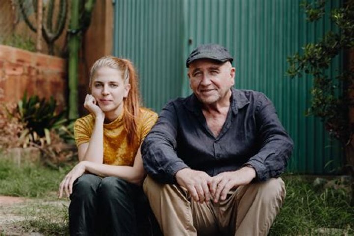 
Who are Melissa Fumeros Parents? Melissa Fumero Biography, Parents Name, Nationality and More 