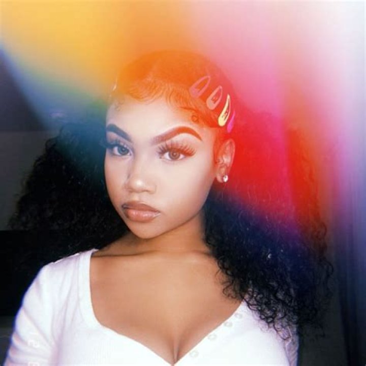 Who Is @iamskylarmarie On TikTok: Find Skylar Marie And Personal Details