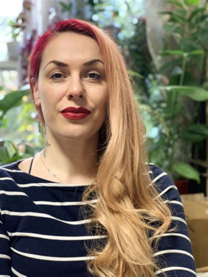 Who Is Jess De Wahls Artist? Age Wikipedia Net Worth And Instagram