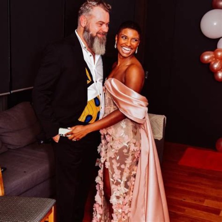 Who is Samantha Walkes? About the “The Kings of Napa” Actress’s Husband and Career