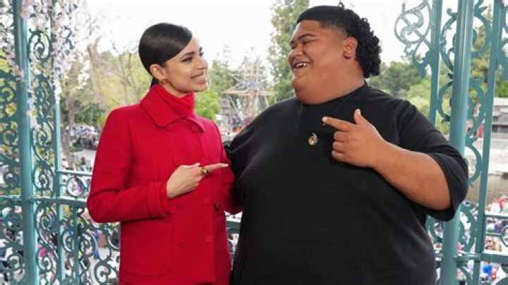 Who is Sofia Carson? American actress and singer will appear as guest mentor in American Idol season 21 episode 18