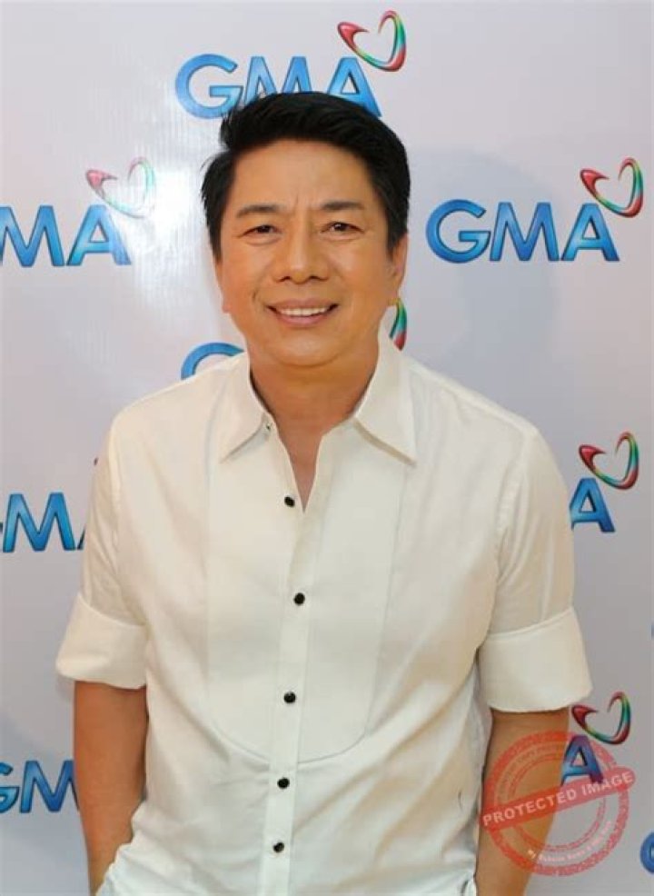 
Willie Revillame Height, Weight, Net Worth, Age, Birthday, Wikipedia, Who, Nationality, Biography 