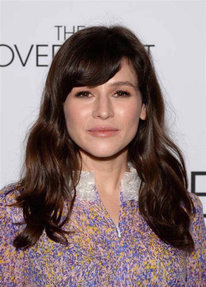 Yael Stone Height, Weight, Measurements, Bra Size, Shoe Size